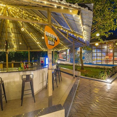 Hostel Zostel Kolad Zewnętrze zdjęcie